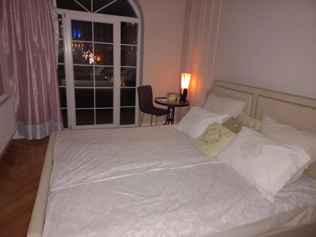 Old Batumi Mare Apartment Ngoại thất bức ảnh