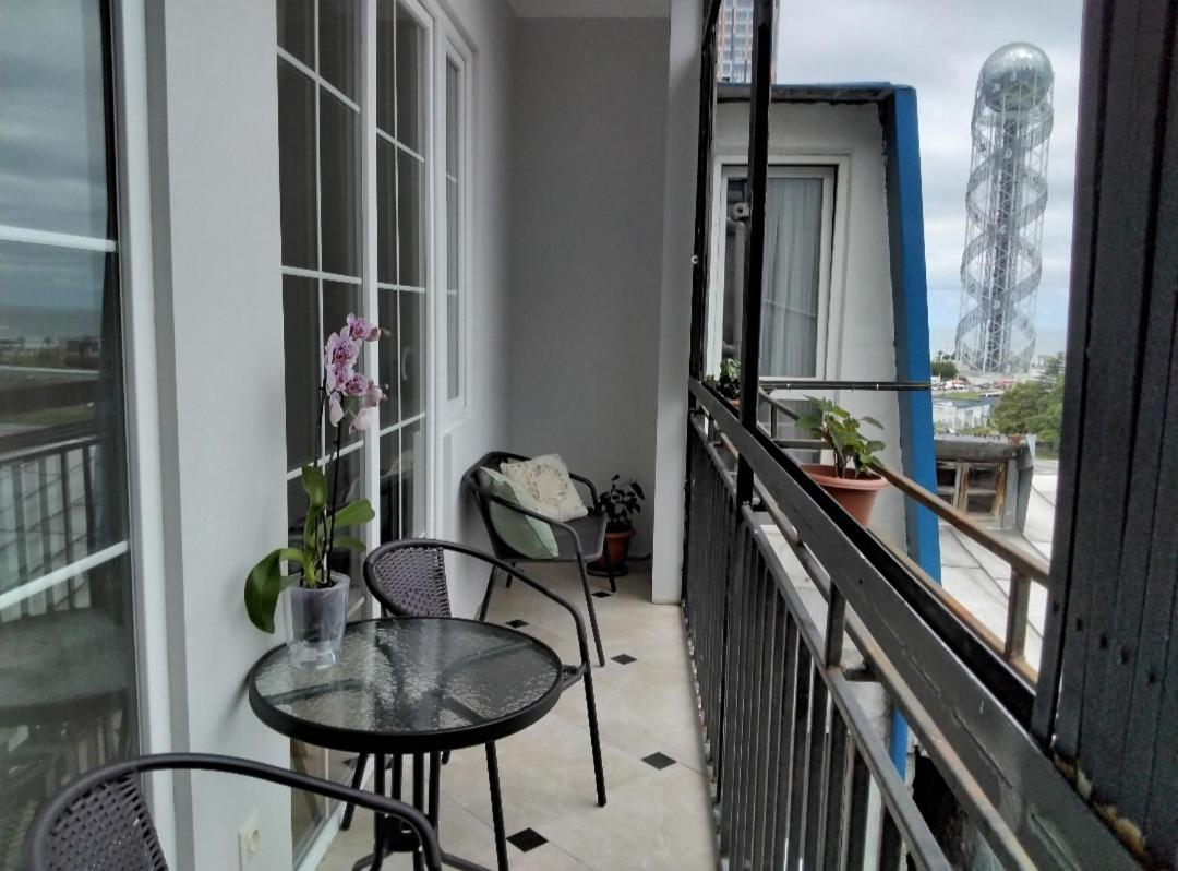 Old Batumi Mare Apartment Ngoại thất bức ảnh