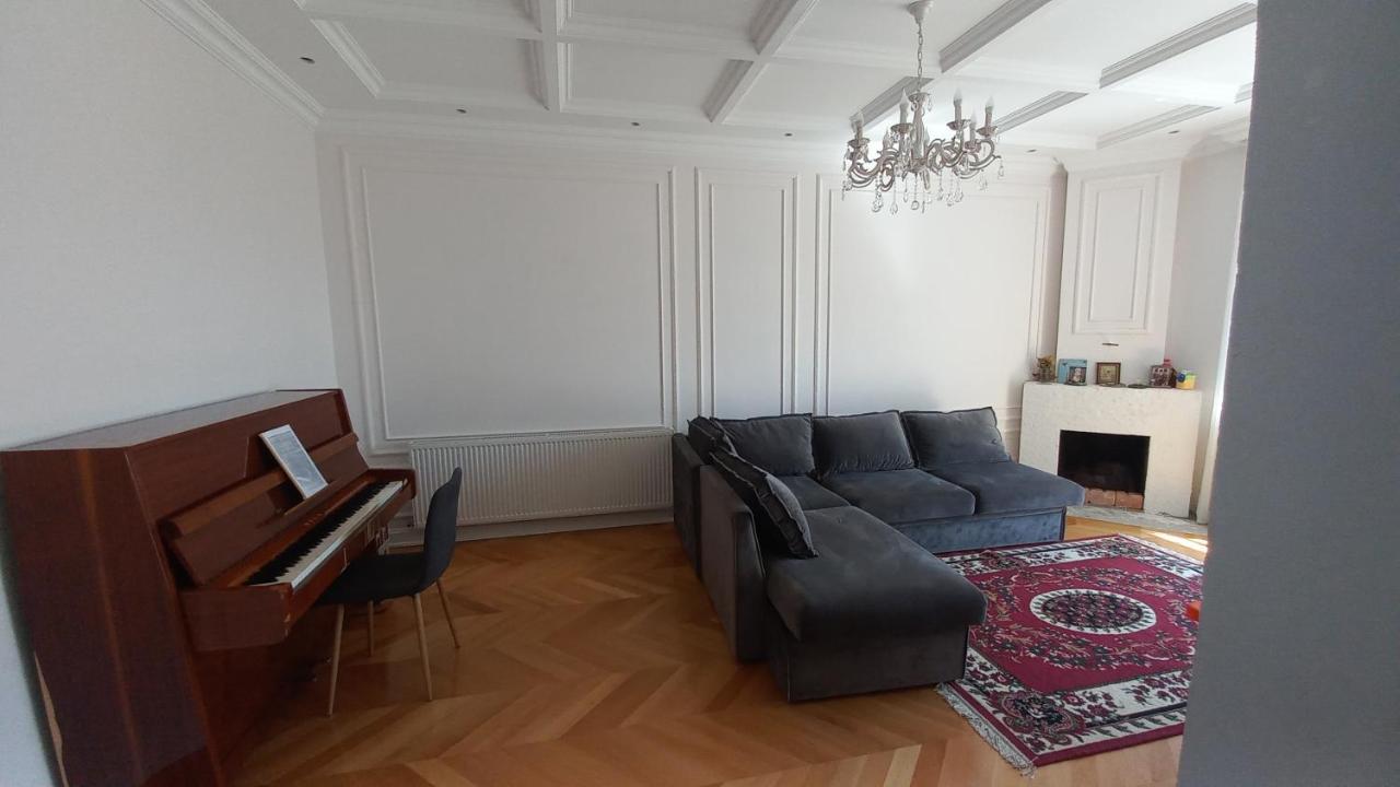 Old Batumi Mare Apartment Ngoại thất bức ảnh